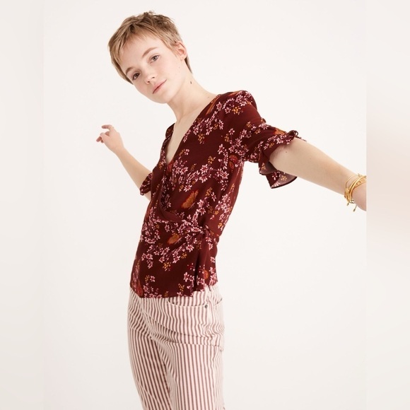 Madewell Tie-Sleeve Wrap Top in Butterfly Sanctuary, Size 2 - Picture 3 of 10